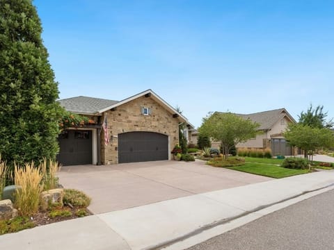 Stone-front house with a double garage